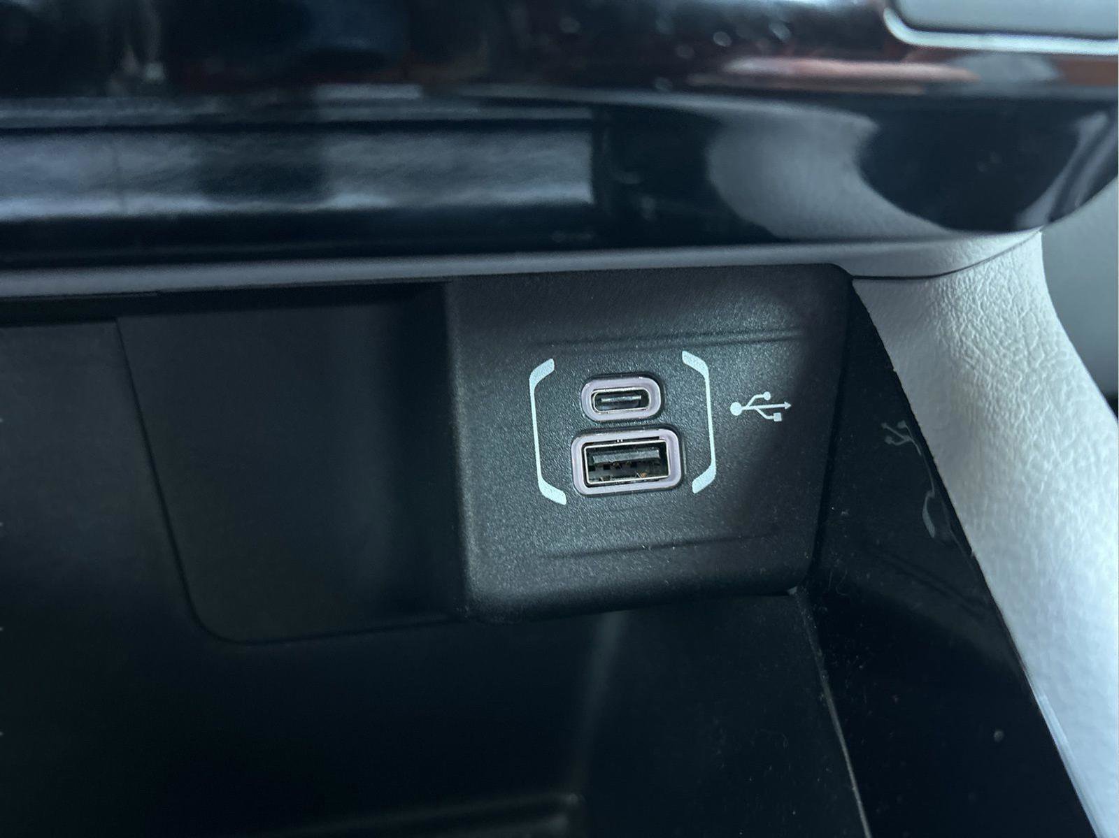 Certified 2023 Jeep Compass Limited w/ Sun and Sound Group image 29