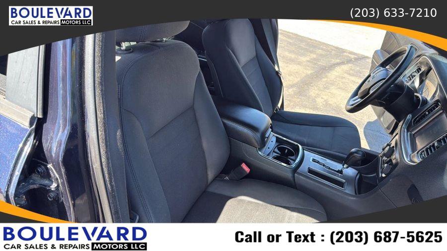Used 2011 Dodge Charger R/T w/ Driver Confidence Group AWD/4WD image 37