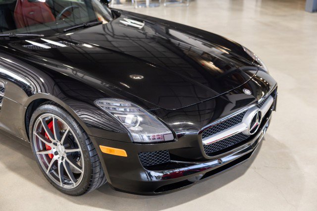 Used 2012 Mercedes-Benz SLS AMG Coupe image 10