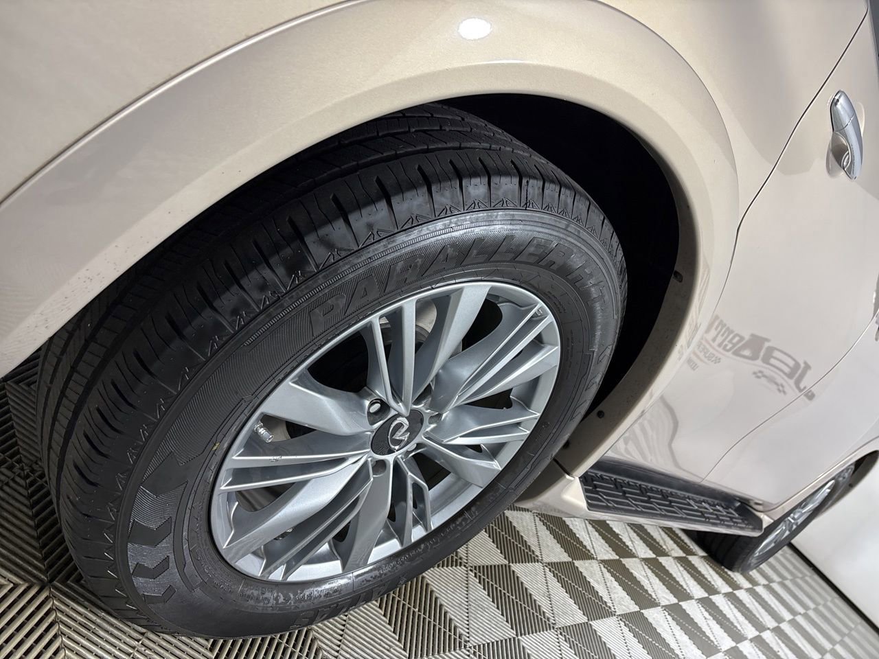 Used 2021 INFINITI QX80 Luxe image 37