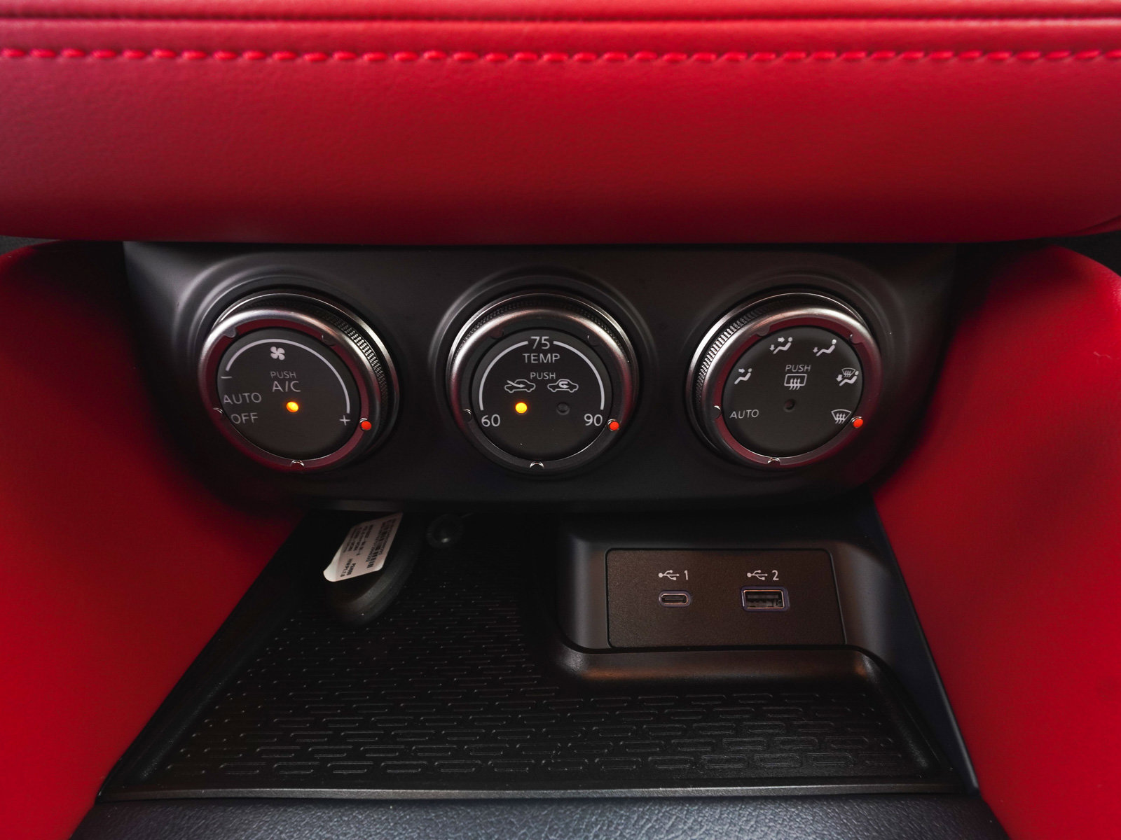 Used 2025 Nissan Z Performance w/ Floor Mat Package image 27