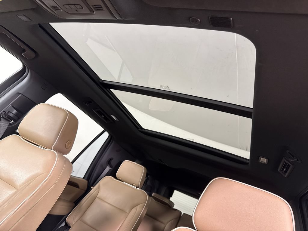 Used 2021 Chevrolet Tahoe Premier RWD image 21