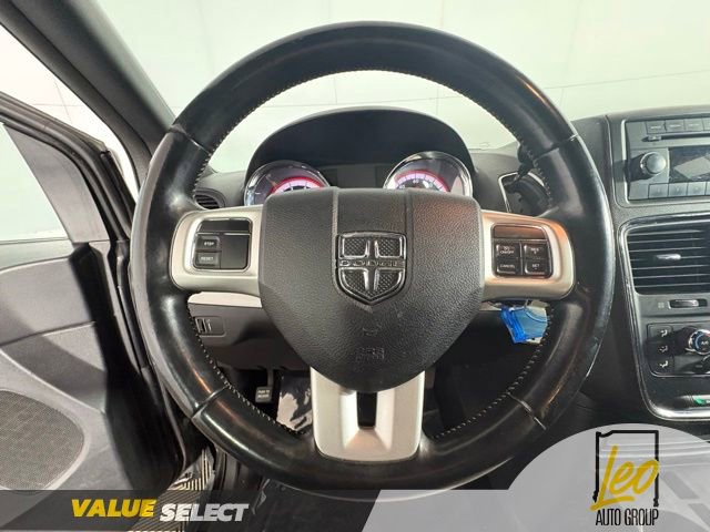 Used 2015 Dodge Grand Caravan SE w/ Quick Order Package 29E SE FWD image 12