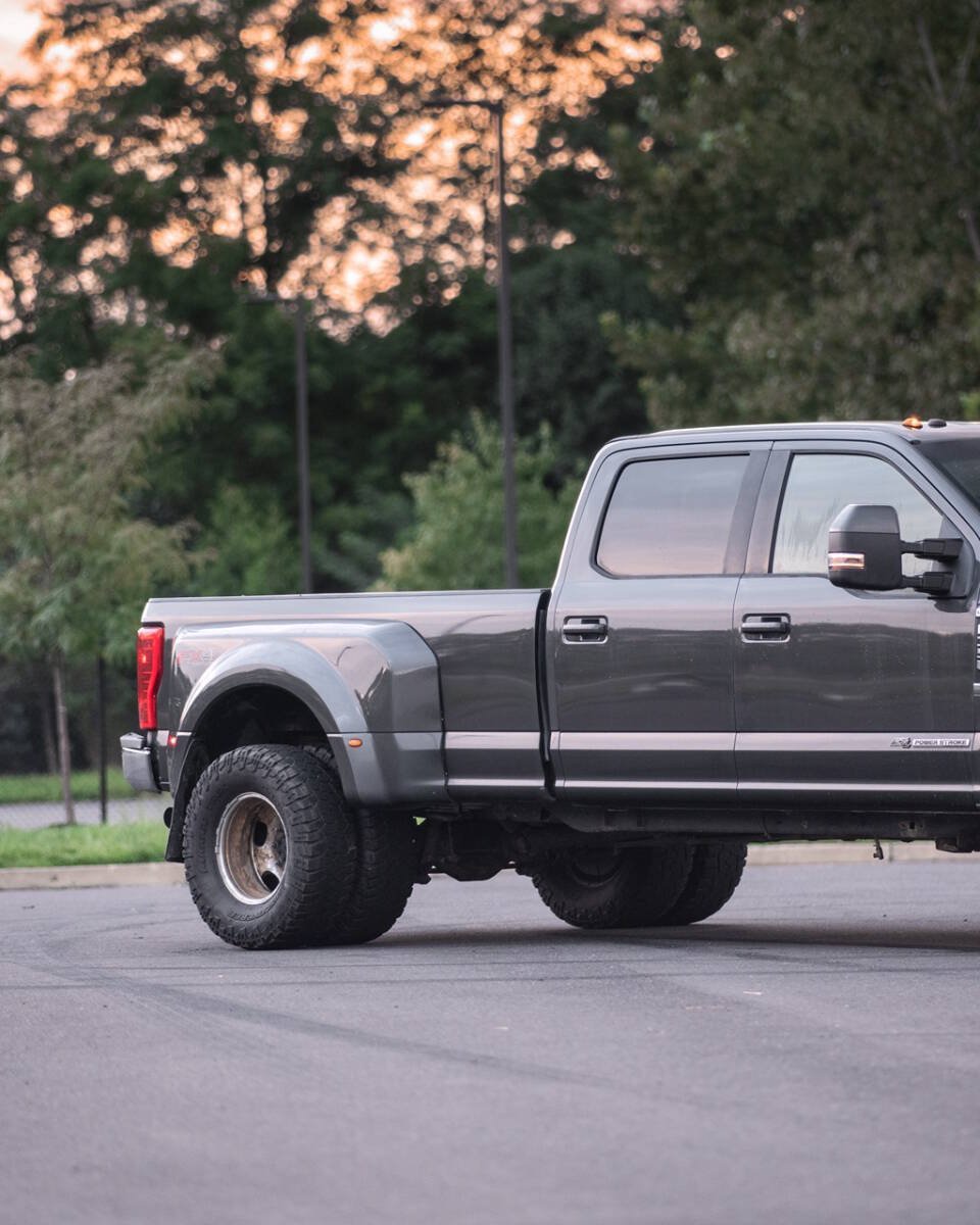 Used 2017 Ford F350 Lariat w/ FX4 Off-Road Package AWD/4WD image 8
