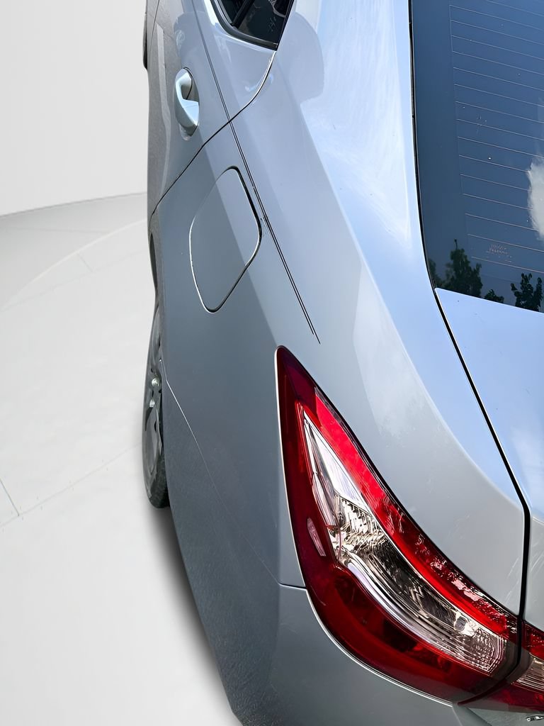 Used 2019 Toyota Corolla LE FWD image 9