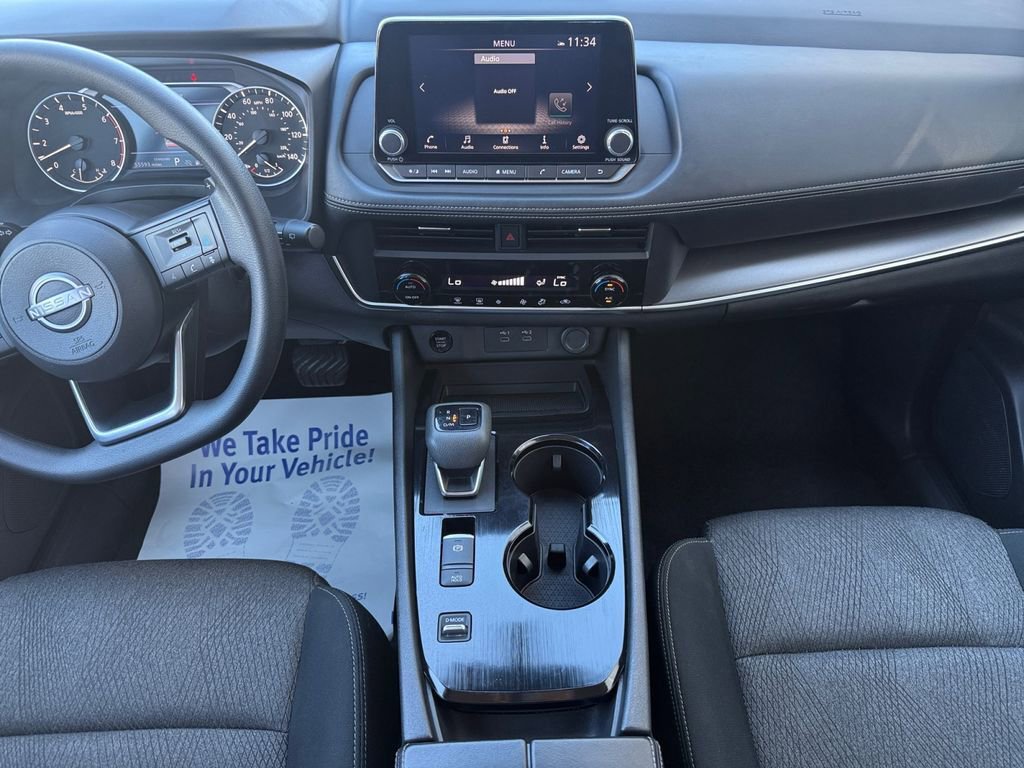 Used 2024 Nissan Rogue SV image 11