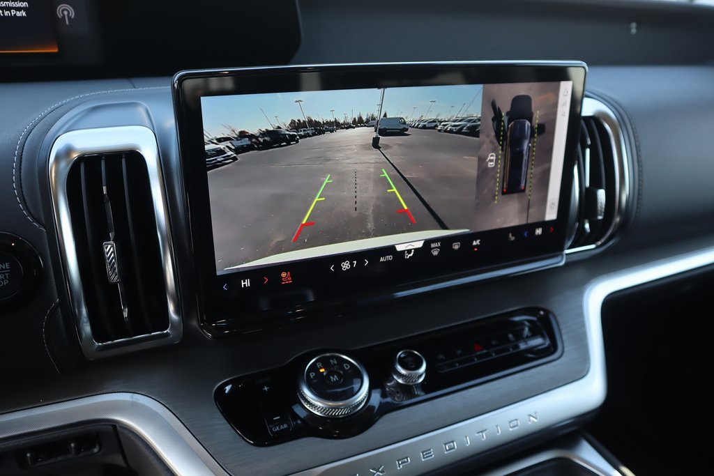 New 2025 Ford Expedition Platinum w/ Driver's Package image 6