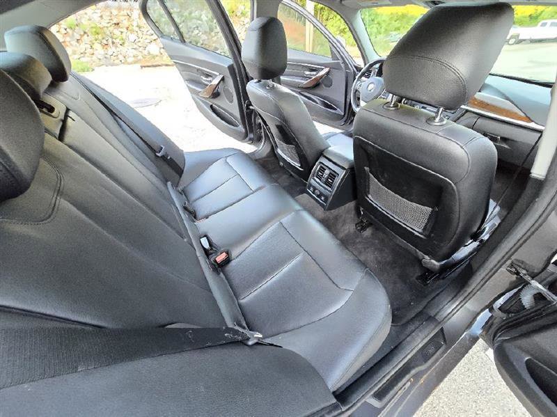 Used 2015 BMW 328d xDrive Sedan AWD/4WD image 22