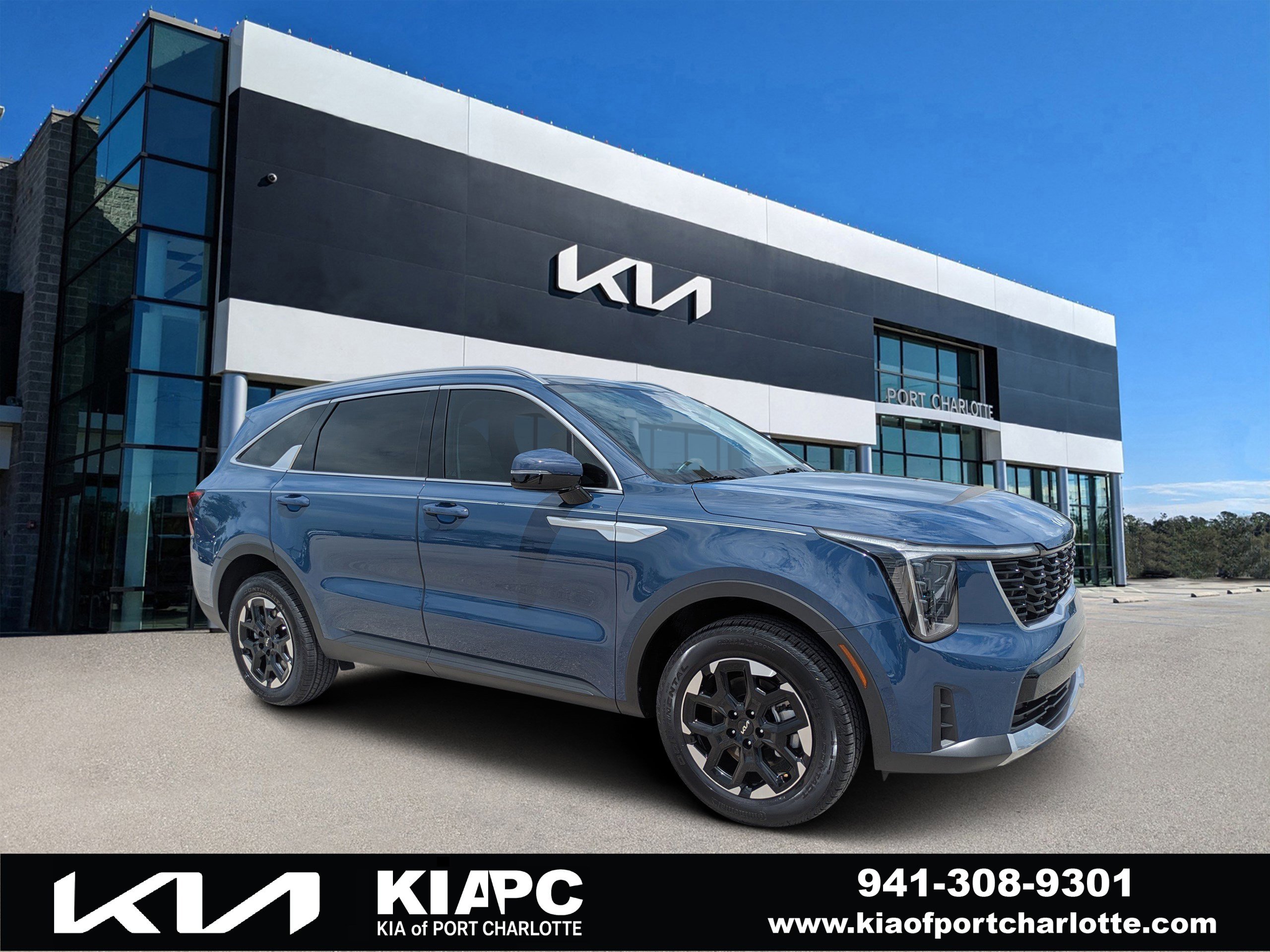 Certified 2024 Kia Sorento S w/ Panoramic Sunroof Package