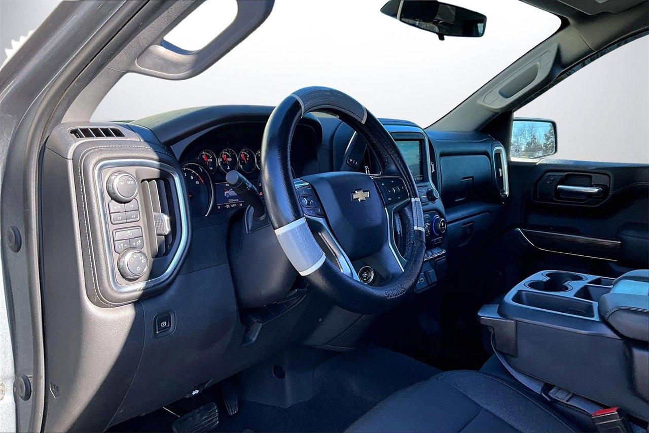 Used 2020 Chevrolet Silverado 1500 LT w/ All-Star Edition image 17