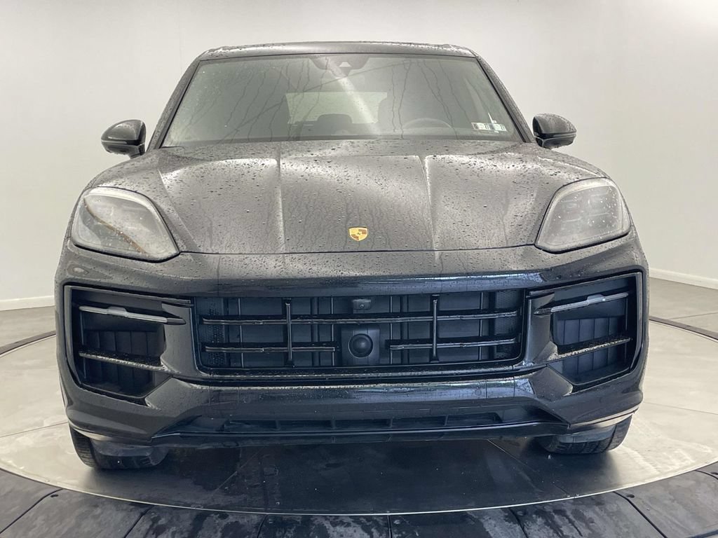 Certified 2025 Porsche Cayenne GTS AWD/4WD image 10