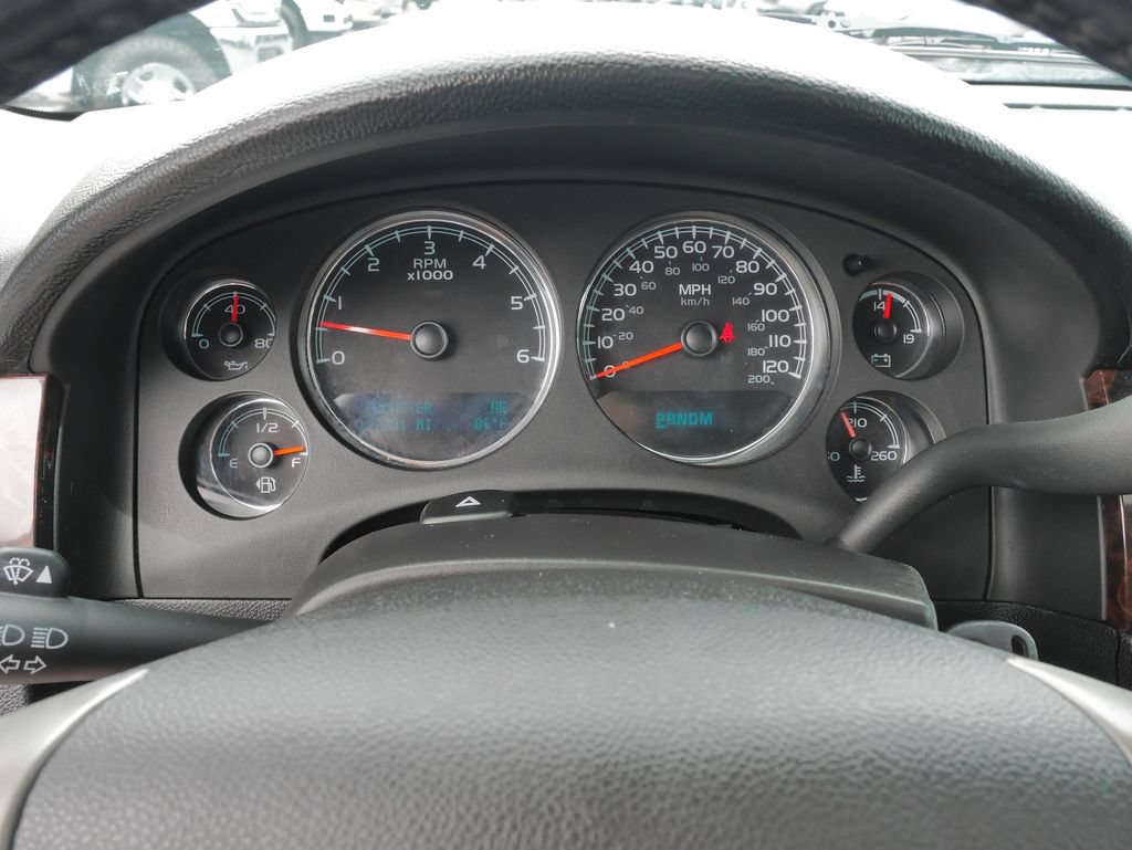 Used 2013 GMC Yukon XL Denali AWD/4WD image 28