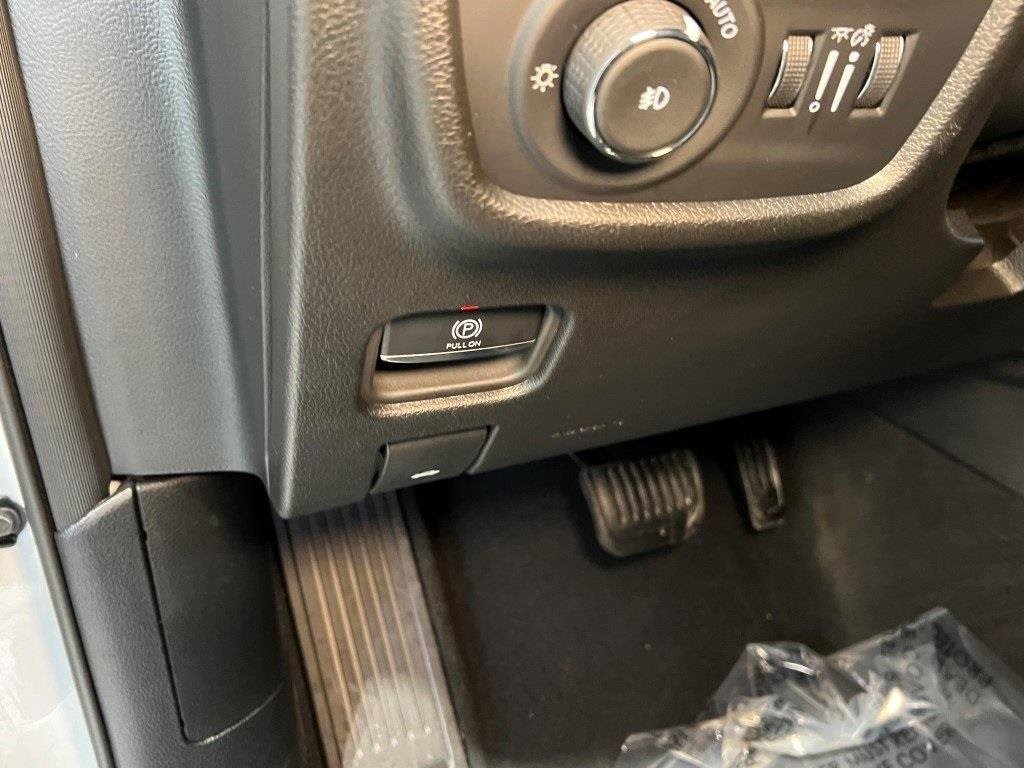 Used 2024 Jeep Grand Cherokee Limited 4xe image 34