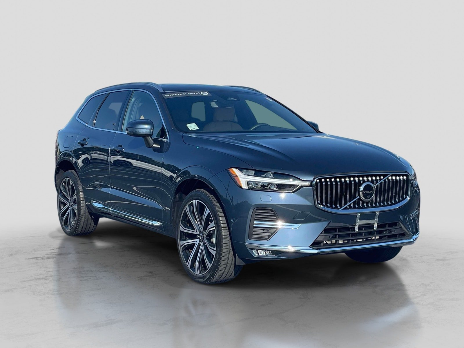 Certified 2023 Volvo XC60 B6 Ultimate w/ Protection Package Premier