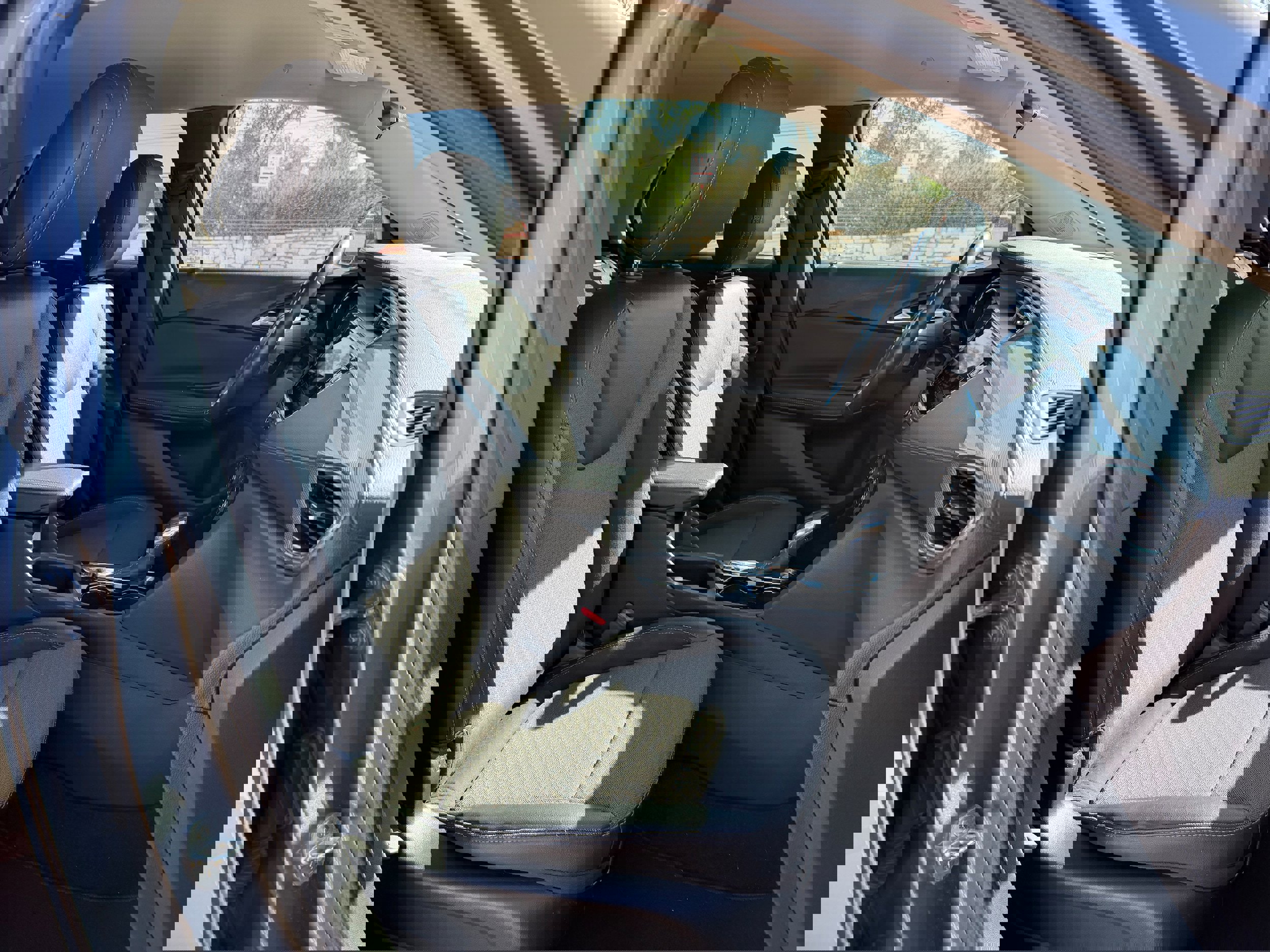 Used 2022 Buick Encore GX Select w/ Sport Touring Package image 10