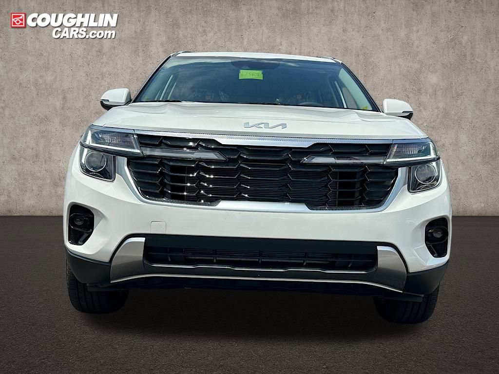 New 2025 Kia Seltos S video 2