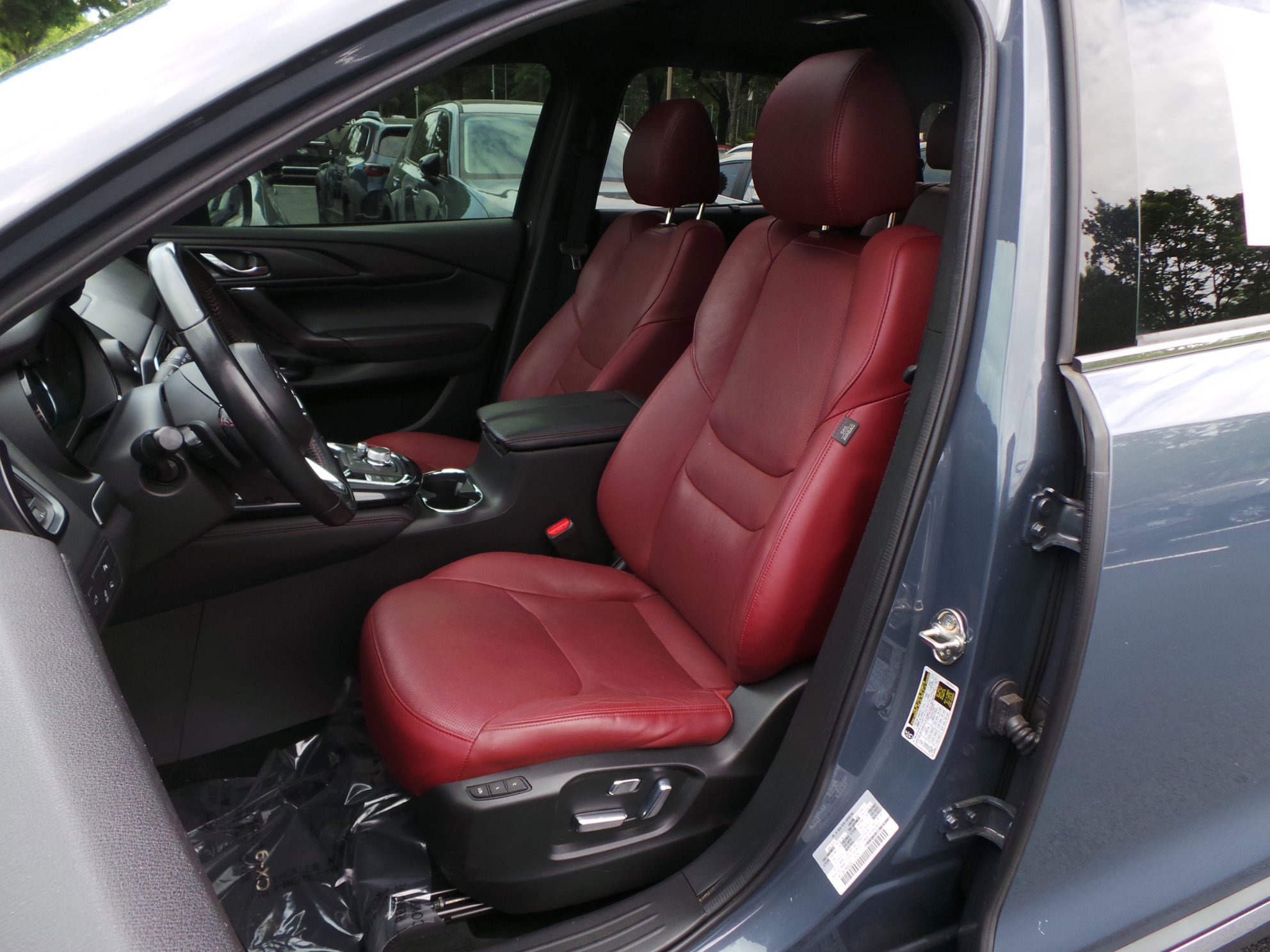 Certified 2022 MAZDA CX-9 Carbon Edition AWD/4WD image 8