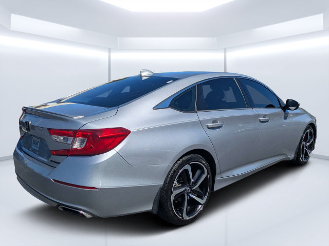 Used 2018 Honda Accord Sport image 3