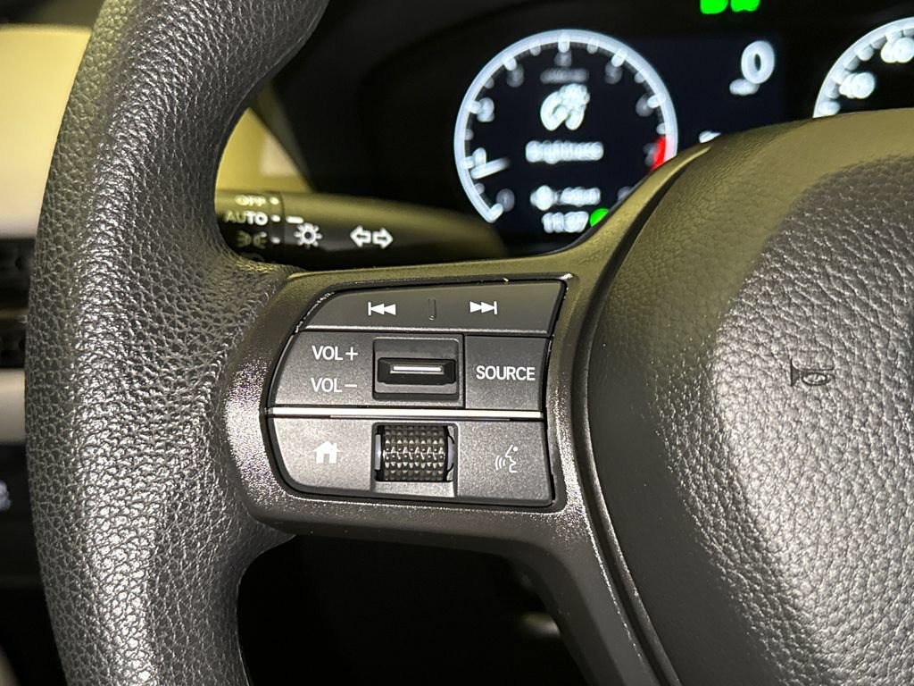 Certified 2025 Honda HR-V LX image 29