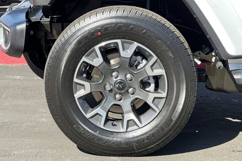 New 2026 Jeep Gladiator Sport AWD/4WD image 25