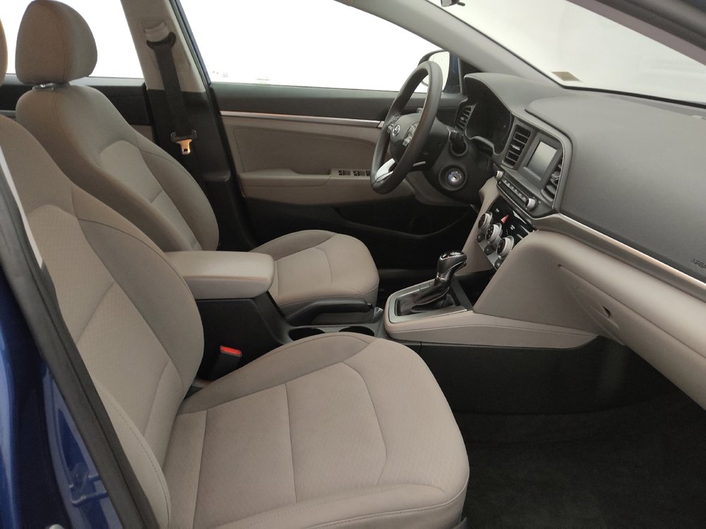 Used 2019 Hyundai Elantra SE image 21