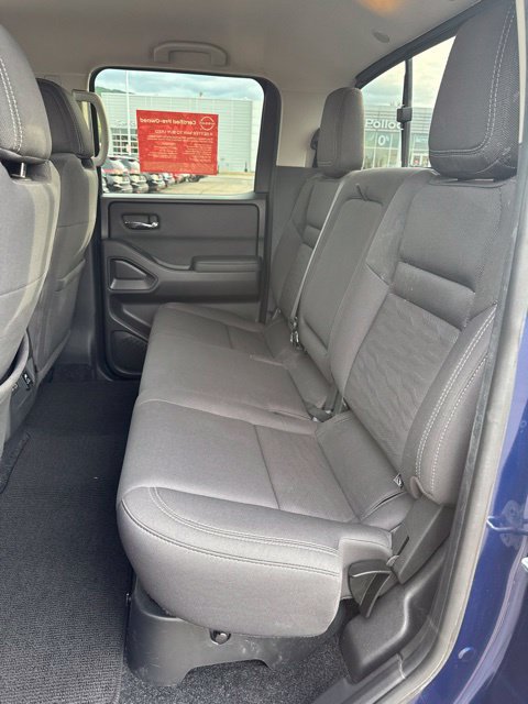 Certified 2022 Nissan Frontier SV AWD/4WD image 12