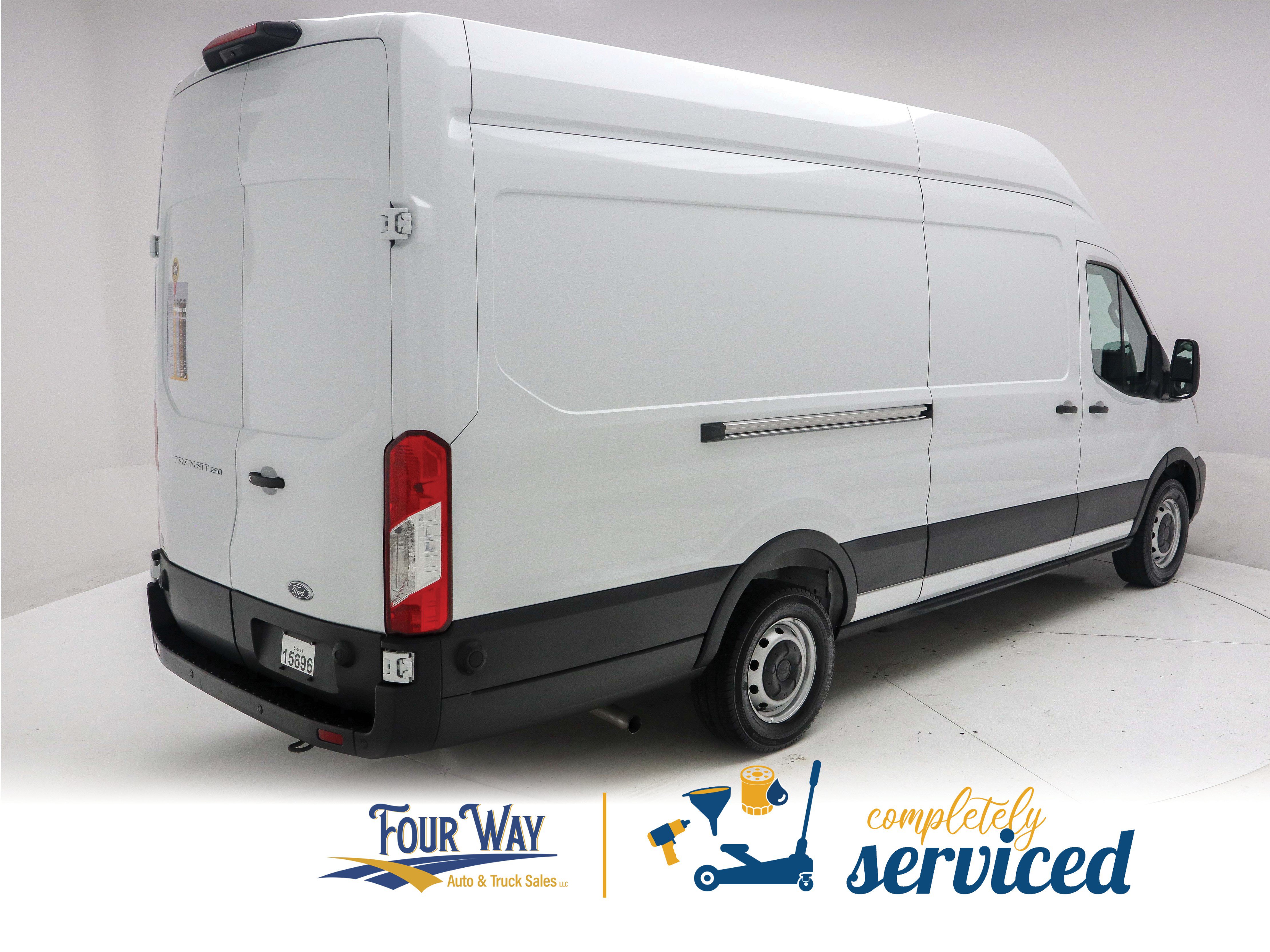 Used 2025 Ford Transit 250 148 High Roof Extended w/ Load Area Protection Package RWD image 4