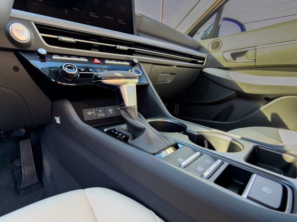 New 2025 Hyundai Sonata SE FWD image 23