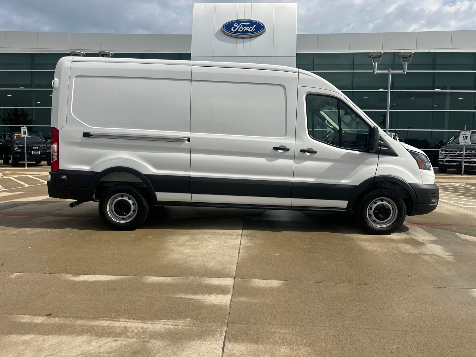 New 2026 Ford Transit 250 148 Medium Roof w/ Load Area Protection Package image 6