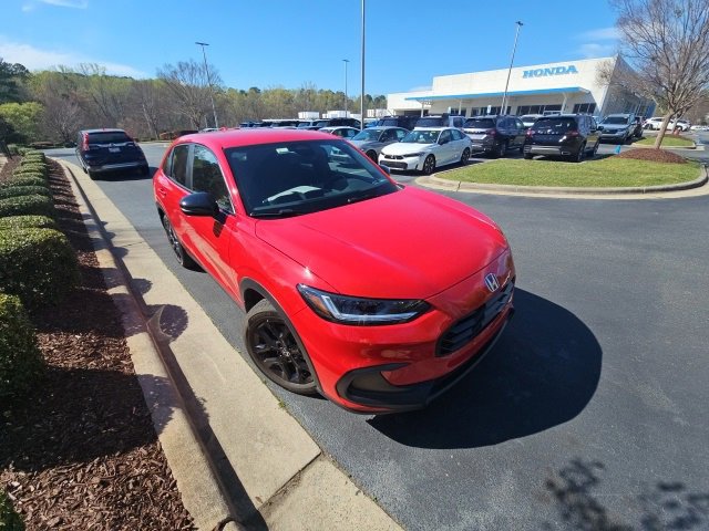 Used 2025 Honda HR-V Sport image 7