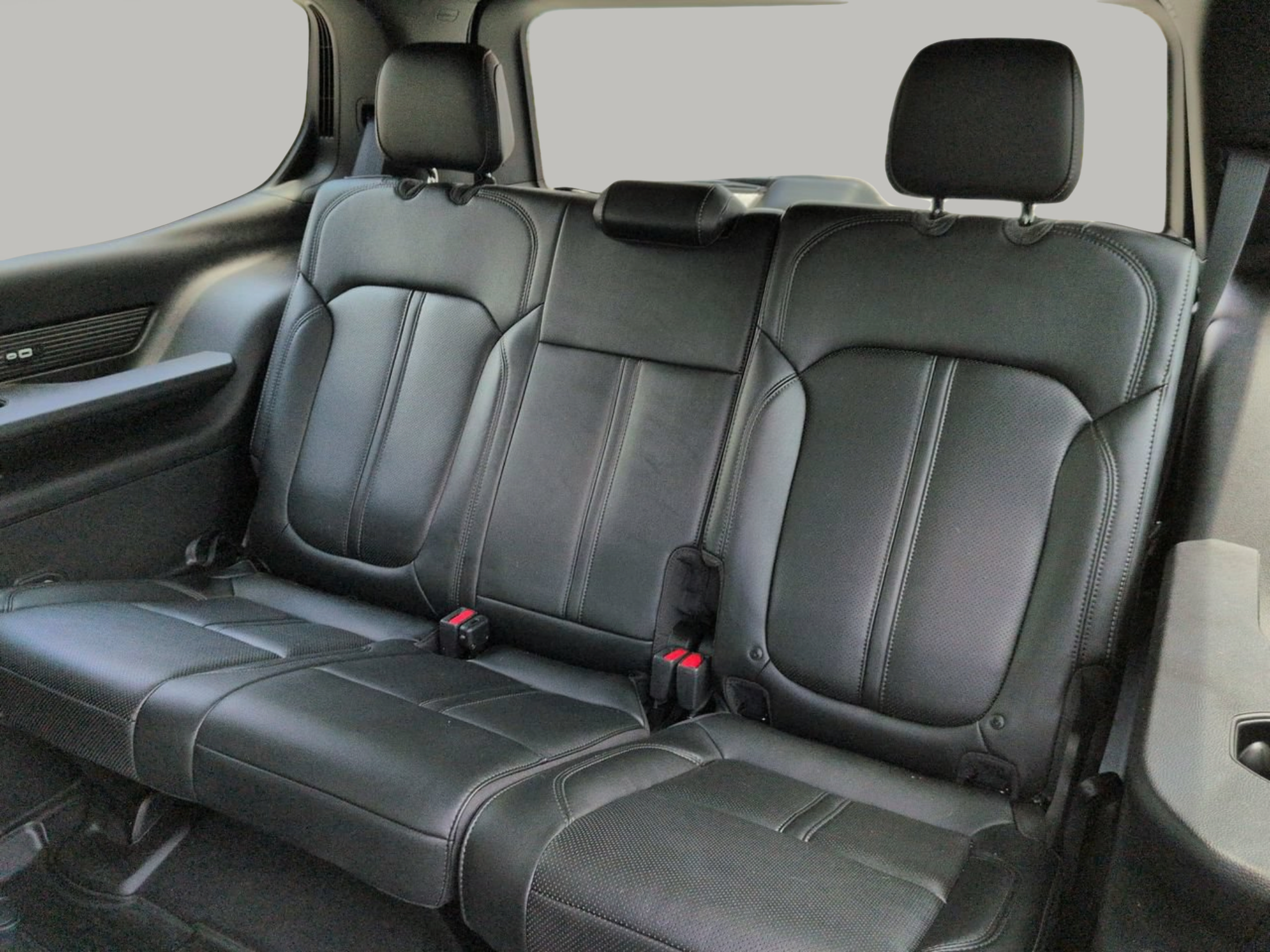Used 2025 Jeep Wagoneer Series II w/ Convenience Group I AWD/4WD image 19