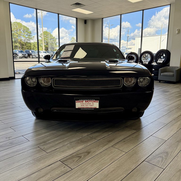 Used 2013 Dodge Challenger R/T image 2