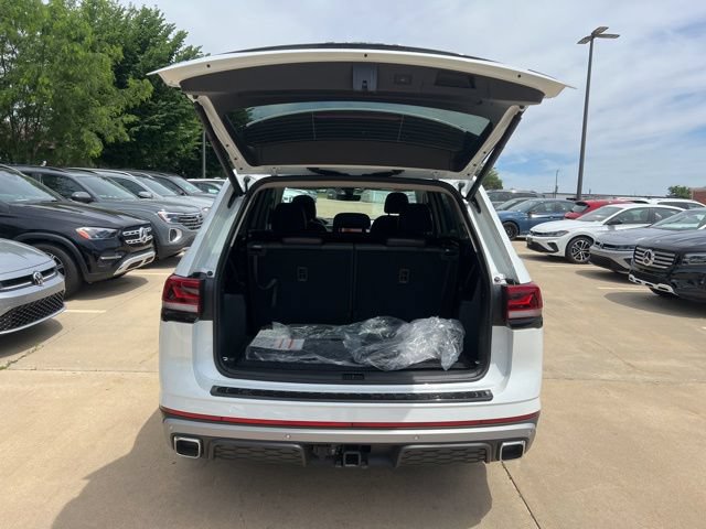 New 2026 Volkswagen Atlas Peak Edition AWD/4WD image 10