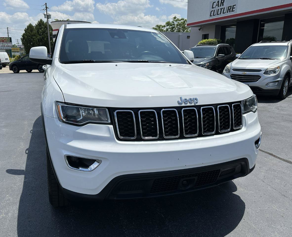 Used 2021 Jeep Grand Cherokee Laredo X AWD/4WD image 5