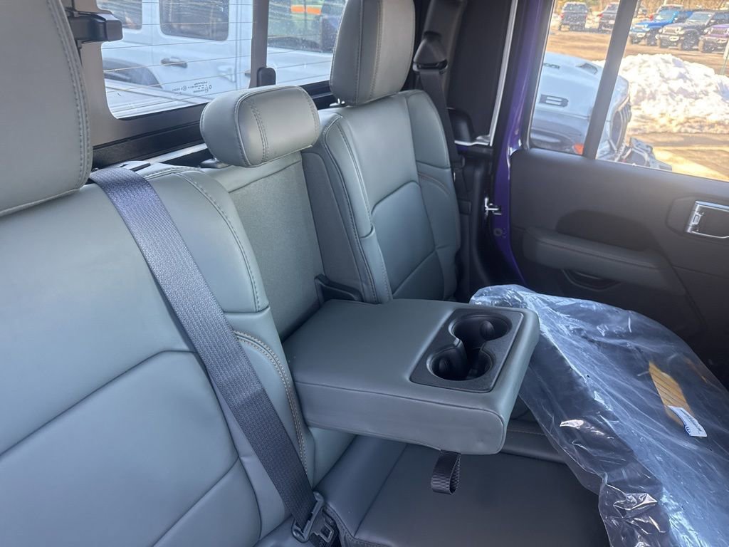 New 2026 Jeep Gladiator Mojave image 42