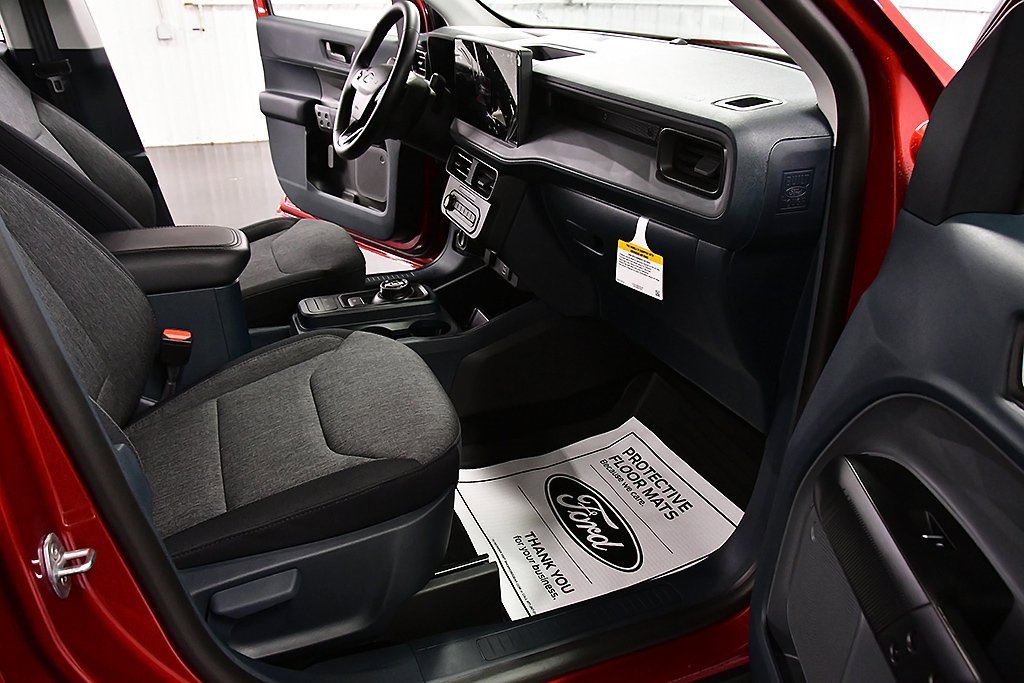 New 2025 Ford Maverick XLT w/ XLT Luxury Package image 29