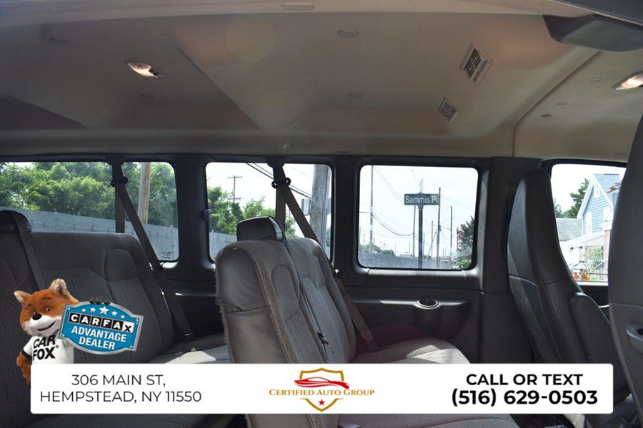 Used 2023 Chevrolet Express 3500 LT RWD image 21