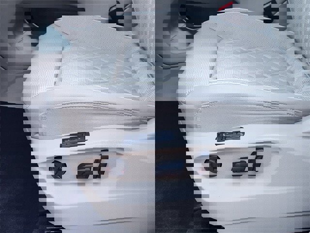 Used 2024 Volkswagen Atlas SEL Premium R-Line image 17