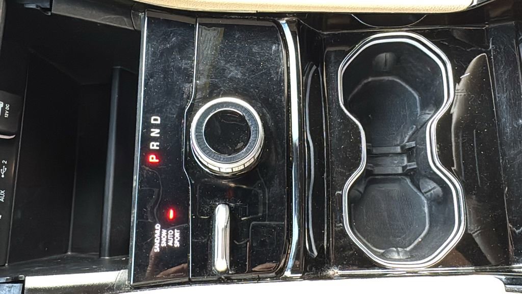 Used 2023 Jeep Grand Cherokee Limited image 16