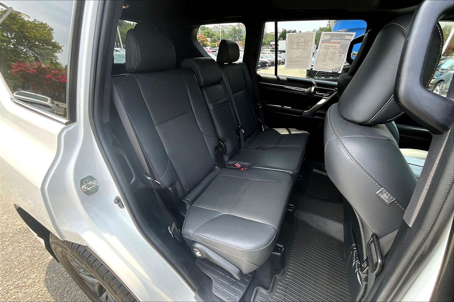Used 2023 Lexus GX 460 Premium w/ Premium Package AWD/4WD image 29