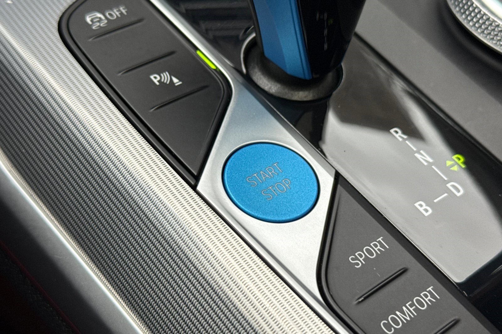 Used 2022 BMW i4 eDrive40 w/ Premium Package image 32