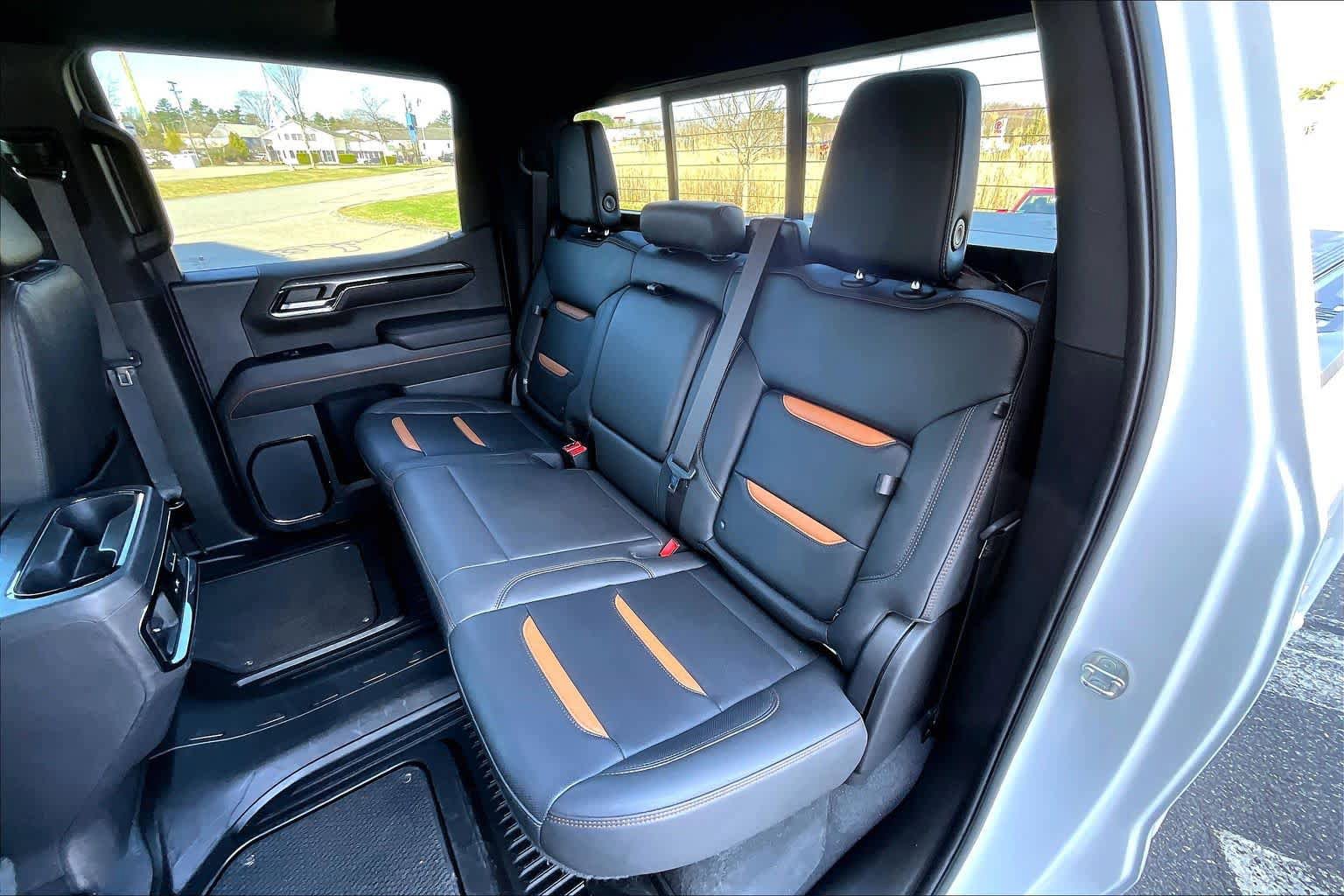 Used 2023 GMC Sierra 1500 AT4 w/ AT4 Premium Package AWD/4WD image 21