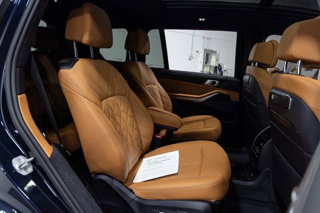 Certified 2024 BMW X7 xDrive40i w/ M Sport Package image 25