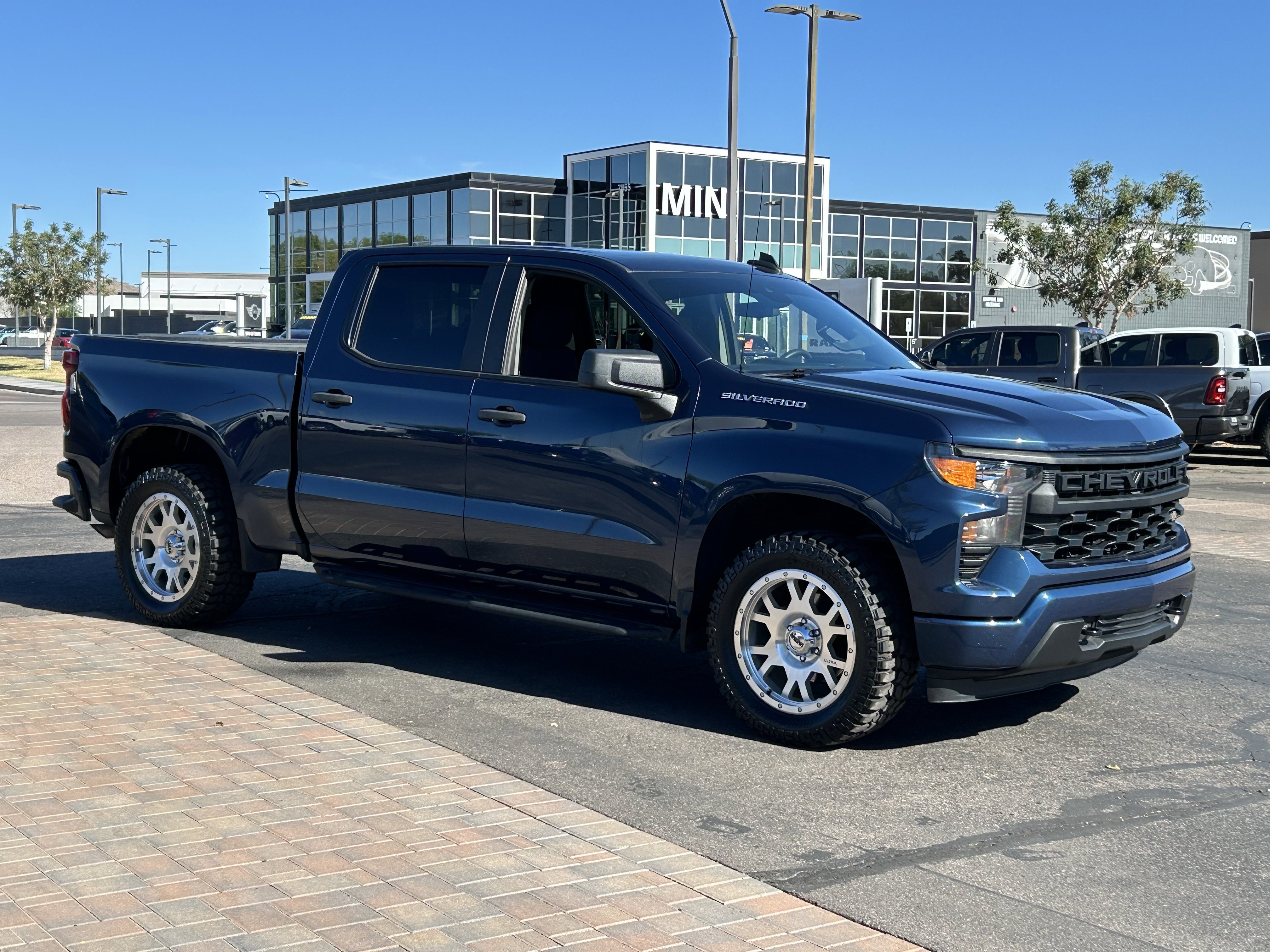 Used 2022 Chevrolet Silverado 1500 Custom image 7