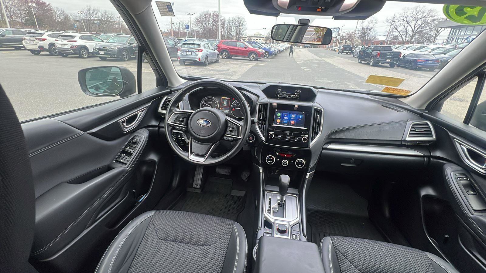 Used 2023 Subaru Forester Premium AWD/4WD image 25