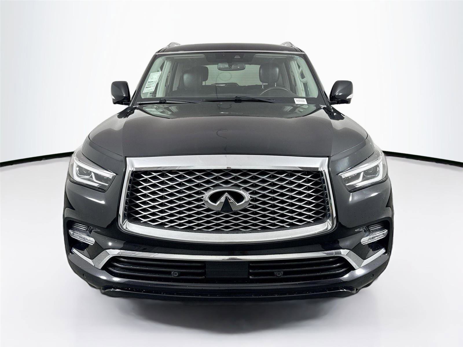 Used 2019 INFINITI QX80 Luxe AWD/4WD image 9