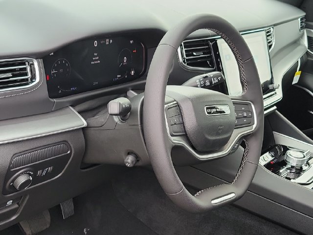 New 2026 Jeep Grand Wagoneer Limited AWD/4WD image 8