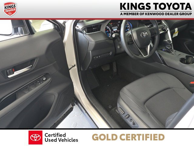 Certified 2024 Toyota Venza LE AWD/4WD image 13