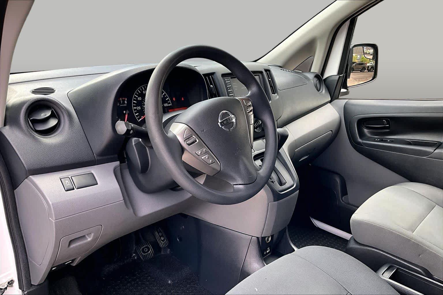 Used 2021 Nissan NV200 S FWD image 17