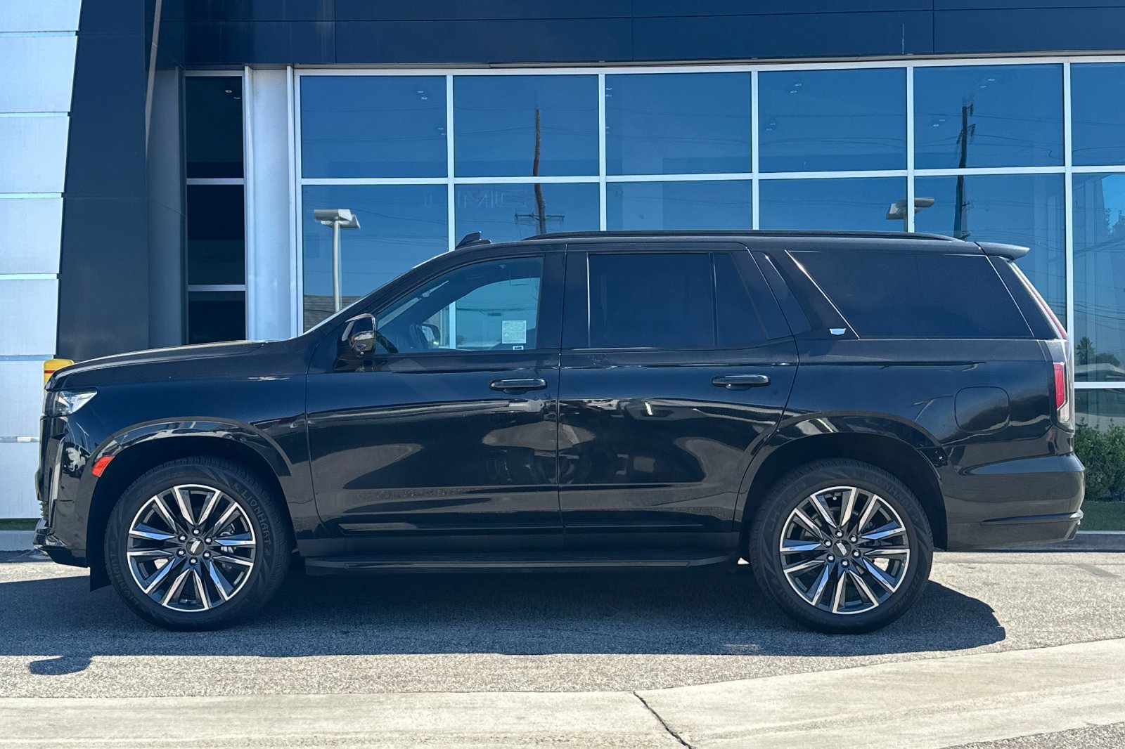 Used 2023 Cadillac Escalade Sport AWD/4WD image 7